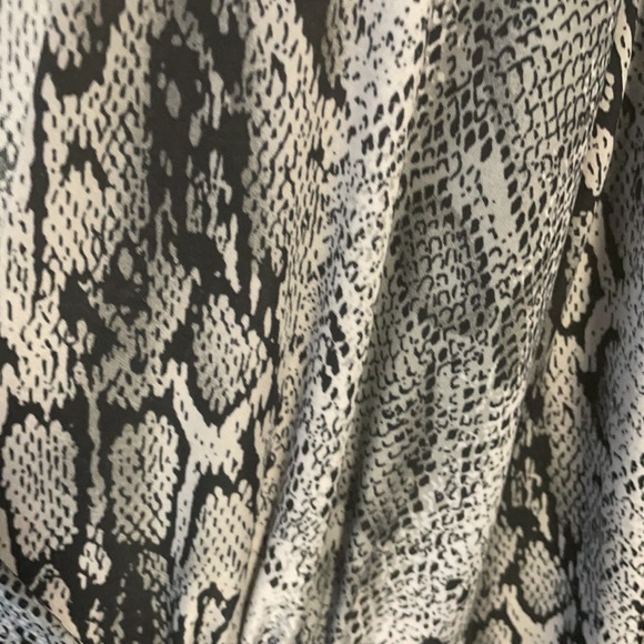 snake skin v neck dress - Picture 4 of 5